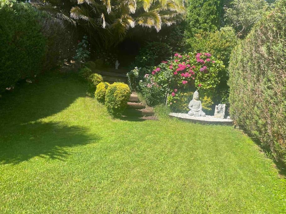 Casa Romantica En Hendaya Villa Exterior photo